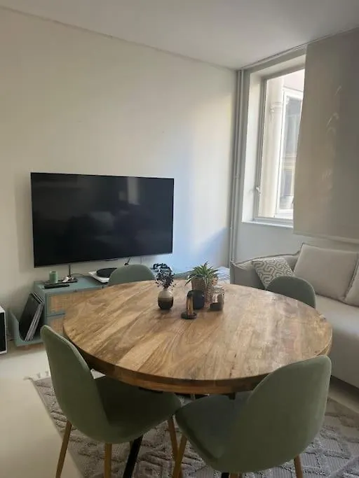 In The Area Of Apartment Paris